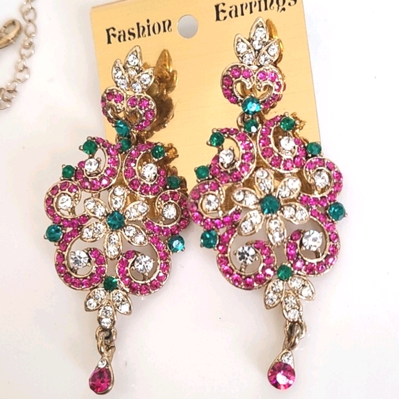 Necklace Set - Picture 2 of 9